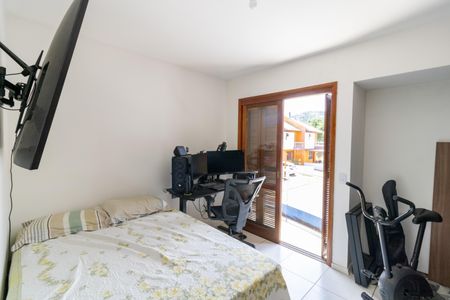 Casa de condomínio à venda com 99m², 3 quartos e 2 vagasSuíte