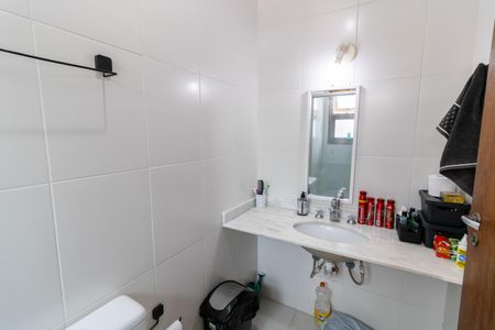 Casa de condomínio à venda com 99m², 3 quartos e 2 vagasBanheiro da Suíte