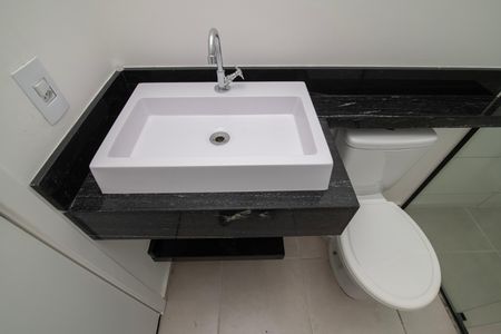 Apartamento para alugar com 55m², 2 quartos e 1 vagaBanheiro do Quarto 2 Suíte