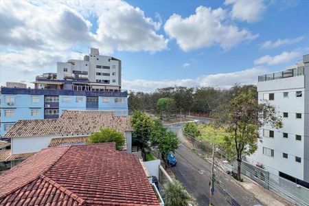 Apartamento para alugar com 150m², 4 quartos e 3 vagas