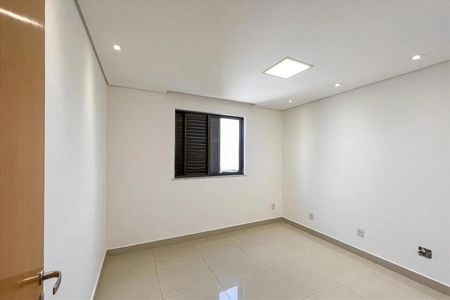 Apartamento para alugar com 150m², 4 quartos e 3 vagas