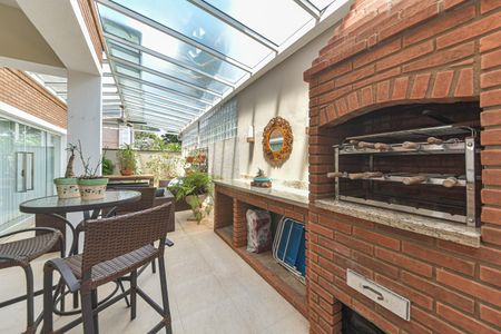 Casa à venda com 214m², 4 quartos e 4 vagasÁrea Gourmet