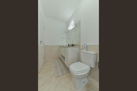 Casa à venda com 214m², 4 quartos e 4 vagasBanheiro da Suíte 1