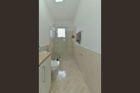 Casa à venda com 214m², 4 quartos e 4 vagasBanheiro da Suíte 1