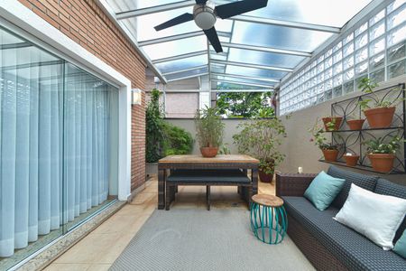 Casa à venda com 214m², 4 quartos e 4 vagasÁrea Gourmet