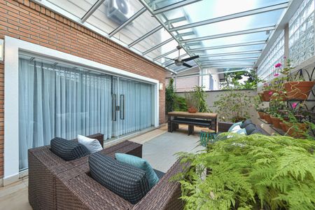 Casa à venda com 214m², 4 quartos e 4 vagasÁrea Gourmet