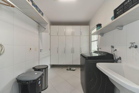 Casa à venda com 214m², 4 quartos e 4 vagasÁrea de Serviço