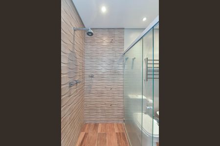 Casa à venda com 214m², 4 quartos e 4 vagasBanheiro da Suíte 2