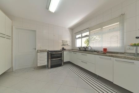 Casa à venda com 214m², 4 quartos e 4 vagasCozinha