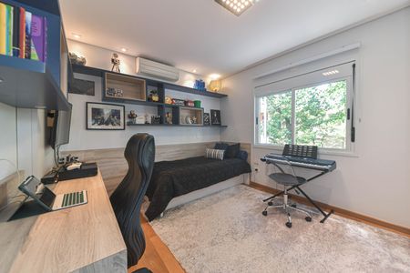 Casa à venda com 214m², 4 quartos e 4 vagasSuíte 1