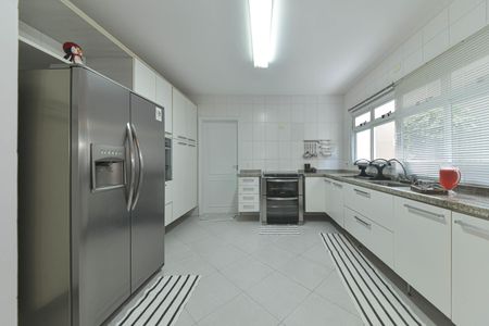 Casa à venda com 214m², 4 quartos e 4 vagasCozinha