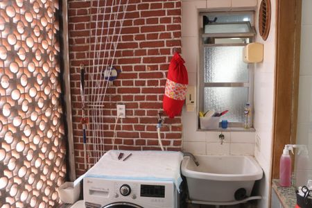 Apartamento à venda com 92m², 3 quartos e 1 vagaÁrea de Serviço