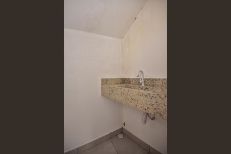 Casa para alugar com 250m², 3 quartos e 8 vagasBanheiro de Serviço