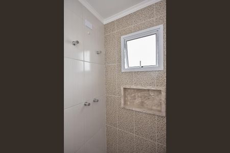 Casa para alugar com 250m², 3 quartos e 8 vagasChuveiro da Suíte 1