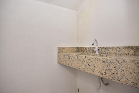 Casa para alugar com 250m², 3 quartos e 8 vagasBanheiro de Serviço