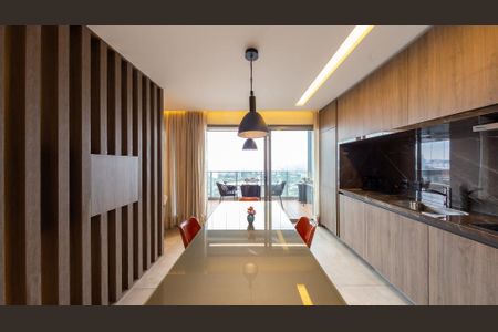 Foto 02 de apartamento à venda com 2 quartos, 90m² em Pinheiros, São Paulo