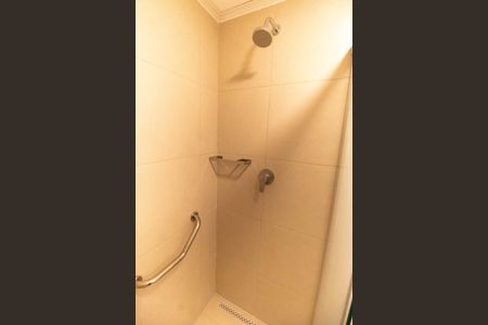 Banheiro de kitnet/studio para alugar com 1 quarto, 30m² em Boa Viagem, Niterói