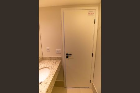 Banheiro de kitnet/studio para alugar com 1 quarto, 30m² em Boa Viagem, Niterói