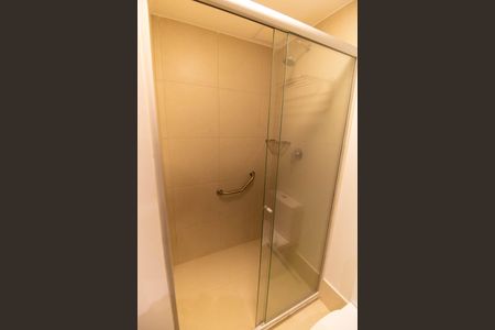 Banheiro de kitnet/studio para alugar com 1 quarto, 30m² em Boa Viagem, Niterói