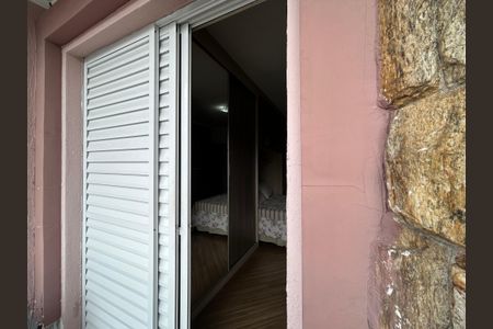 Casa à venda com 90m², 2 quartos e 2 vagas Casa à venda com 90m², 2 quartos e 2 vagasVaranda da Suíte 2