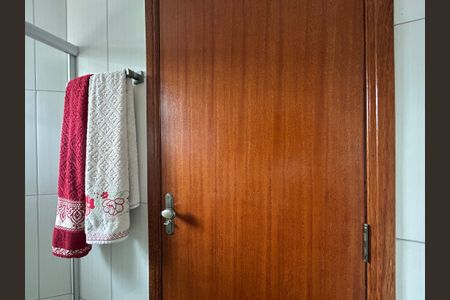 Casa à venda com 90m², 2 quartos e 2 vagas Casa à venda com 90m², 2 quartos e 2 vagasBanheiro da Suíte 2