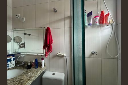 Casa à venda com 90m², 2 quartos e 2 vagas Casa à venda com 90m², 2 quartos e 2 vagasBanheiro da Suíte 2