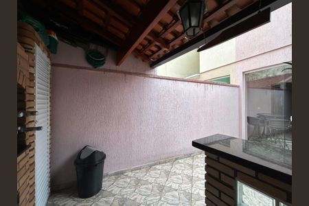 Casa à venda com 90m², 2 quartos e 2 vagas Casa à venda com 90m², 2 quartos e 2 vagasQuintal/ Área Gourmet