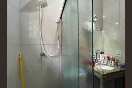 Casa à venda com 90m², 2 quartos e 2 vagas Casa à venda com 90m², 2 quartos e 2 vagasBanheiro da Suíte 1