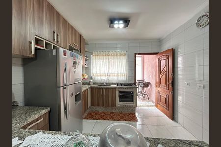 Casa à venda com 90m², 2 quartos e 2 vagas Casa à venda com 90m², 2 quartos e 2 vagasCozinha