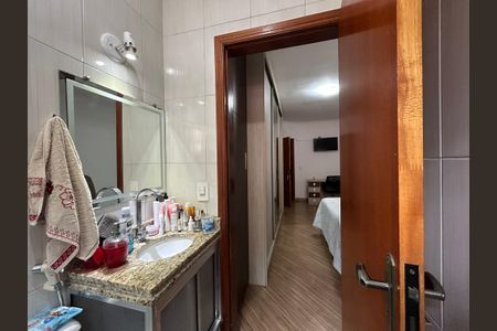 Casa à venda com 90m², 2 quartos e 2 vagas Casa à venda com 90m², 2 quartos e 2 vagasBanheiro da Suíte 1