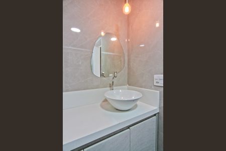 Apartamento à venda com 67m², 3 quartos e 2 vagasBanheiro da Suíte