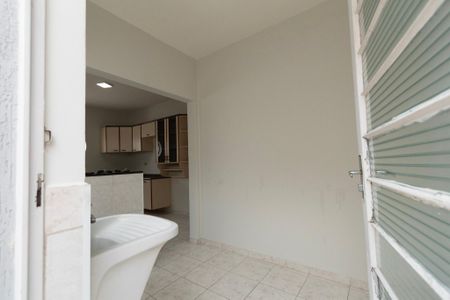 Casa para alugar com 180m², 2 quartos e 4 vagasÁrea de Serviço