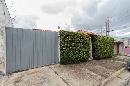 Casa para alugar com 180m², 2 quartos e 4 vagasFachada 