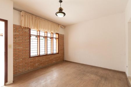 Casa para alugar com 180m², 2 quartos e 4 vagasSala