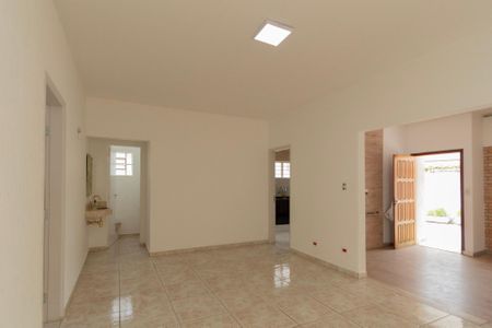 Sala de casa para alugar com 2 quartos, 180m² em Jardim Simus, Sorocaba