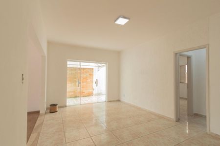 Sala de casa para alugar com 2 quartos, 180m² em Jardim Simus, Sorocaba