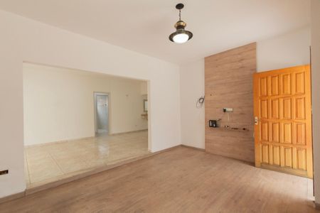 Casa para alugar com 180m², 2 quartos e 4 vagasSala