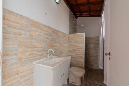 Casa para alugar com 180m², 2 quartos e 4 vagasBanheiro Externo 