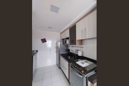 Apartamento à venda com 64m², 3 quartos e 1 vagaCozinha e área de serviço 