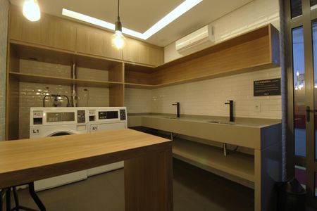 Apartamento à venda com 80m², 2 quartos e 1 vagaÁrea Comum - Lavanderia