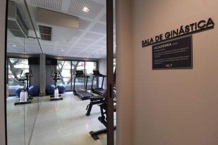 Apartamento à venda com 80m², 2 quartos e 1 vagaÁrea Comum - Academia