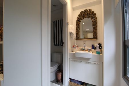 Apartamento à venda com 80m², 2 quartos e 1 vagaBanheiro da Suíte 1