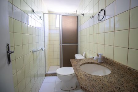 Apartamento à venda com 62m², 2 quartos e 1 vaga Apartamento à venda com 62m², 2 quartos e 1 vagaBanheiro