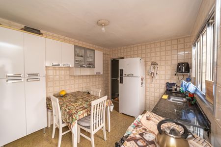 Casa à venda com 130m², 3 quartos e 2 vagasCozinha