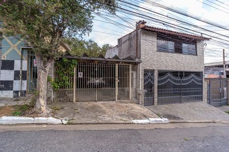 Casa à venda com 130m², 3 quartos e 2 vagasFachada