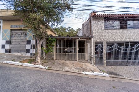 Casa à venda com 130m², 3 quartos e 2 vagasFachada