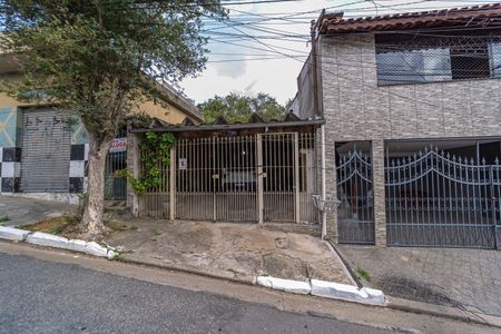 Casa à venda com 130m², 3 quartos e 2 vagasFachada