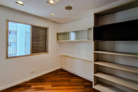 Apartamento à venda com 95m², 3 quartos e 2 vagasQuarto 2