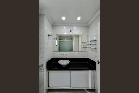 Apartamento à venda com 95m², 3 quartos e 2 vagasBanheiro da Suíte