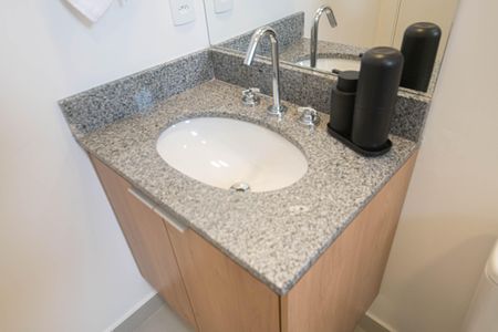 Studio para alugar com 28m², 1 quarto e sem vaga Studio para alugar com 28m², 1 quarto e sem vagaBanheiro